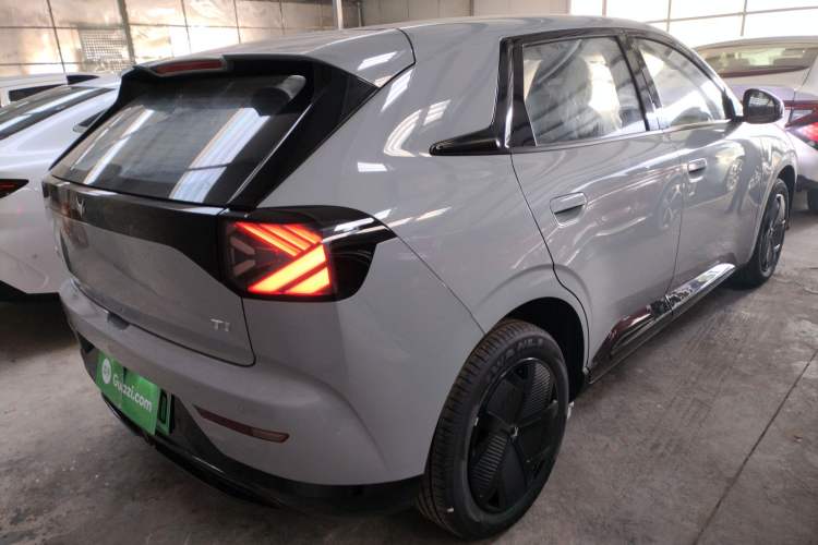 Used ARCFOX T1 2025 Model 320 PRO
