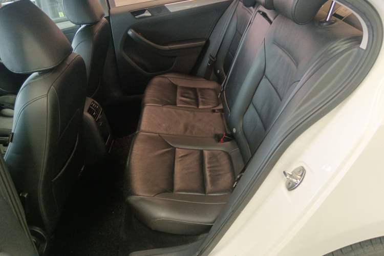 Used Volkswagen Sagitar 2014 Revised Version 1.4TSI Automatic Luxury Edition