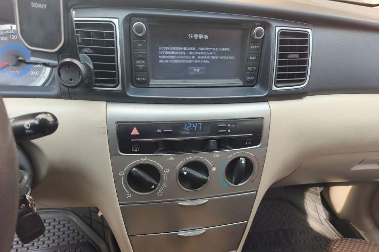 Used Toyota Corolla EX 2013 1.6L Manual Luxury Edition