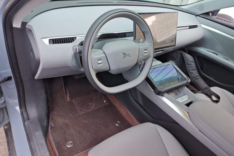 Used XPeng MONA M03 2025 502 Long-Range Max Center Console