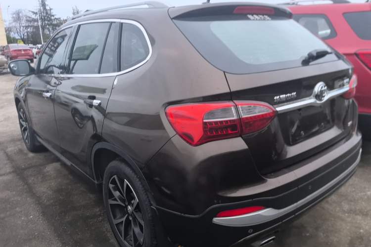 Used Brilliance V5 2014 1.5T Automatic Two-Wheel Drive Sport Model