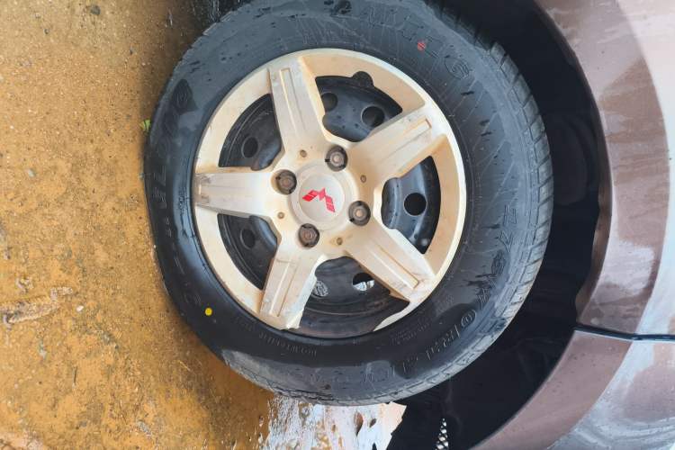 Used Wuling Hongguang 2015 1.5L S Base Model China IV