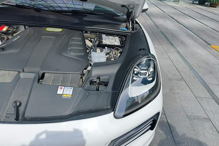 Used Porsche Cayenne E-Hybrid 2021 Cayenne E-Hybrid 2.0T