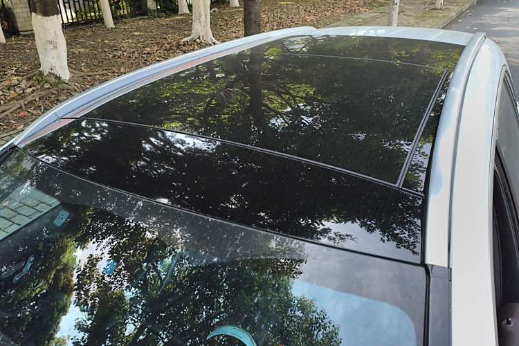 Used Mercedes-Benz GLC 2019 Facelift GLC 260 L 4MATIC Luxury Model Roof