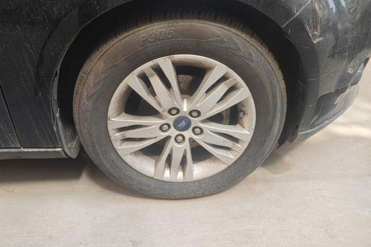 Used Ford Focus 2012 Hatchback 1.6L Manual Comfort Model