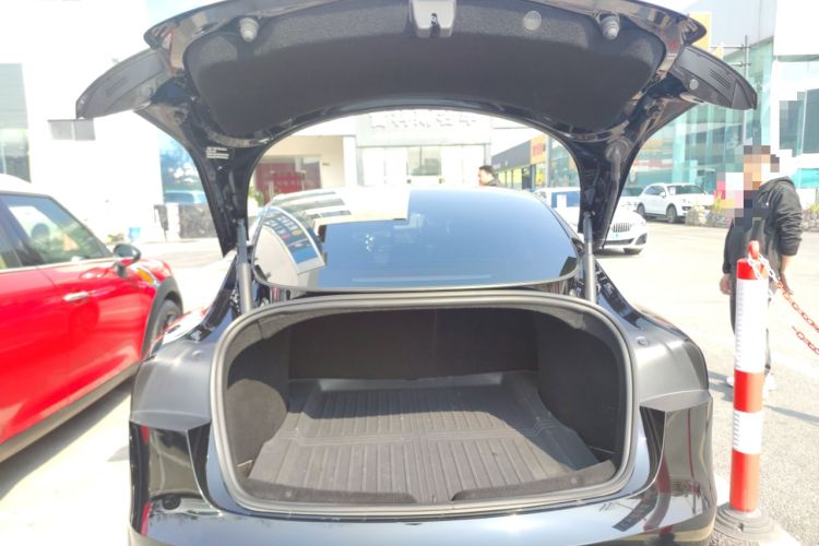 Used Tesla Model 3 2023 Rear-Wheel-Drive Version
