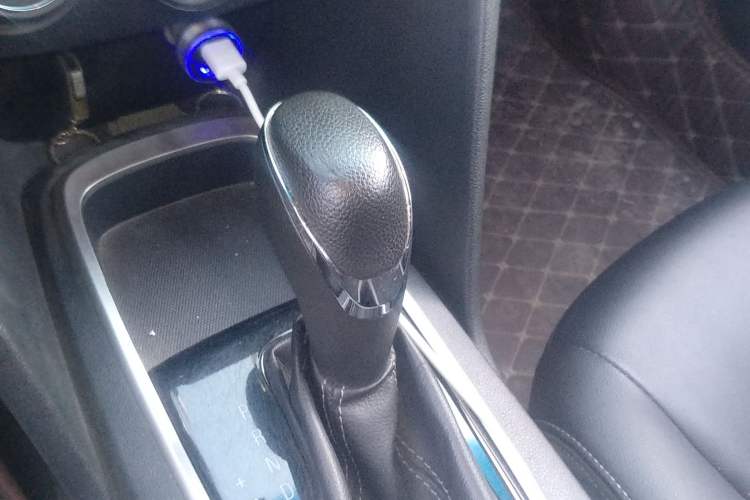 Used Chevrolet Cavalier 2016 1.5L Automatic Xinyue Edition Gear Lever