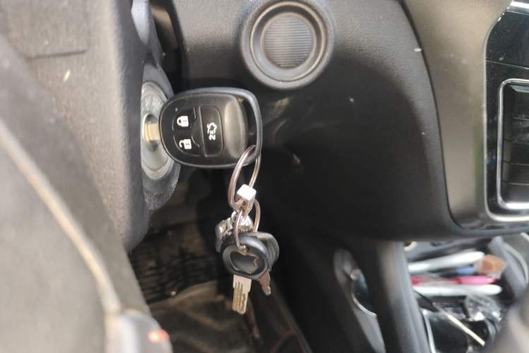 Used Changan CS35 2016 1.6L Automatic Luxury Model China V Standard