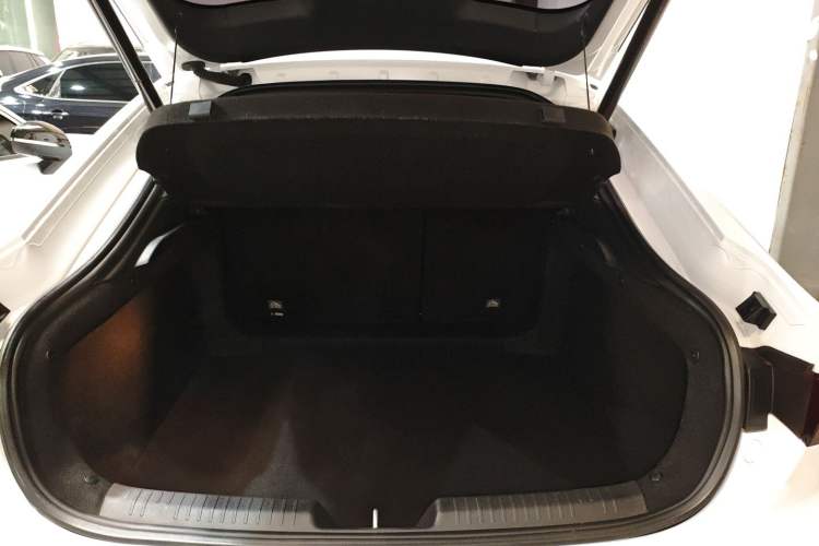 Used CHANGAN UNI-V 2024 1.5T Prestige Edition
