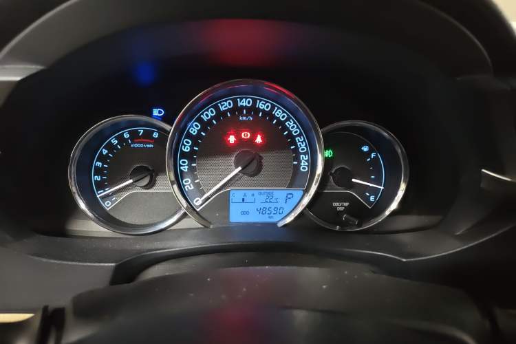Used Toyota Corolla 2014 1.6L CVT GL Instrument Cluster
