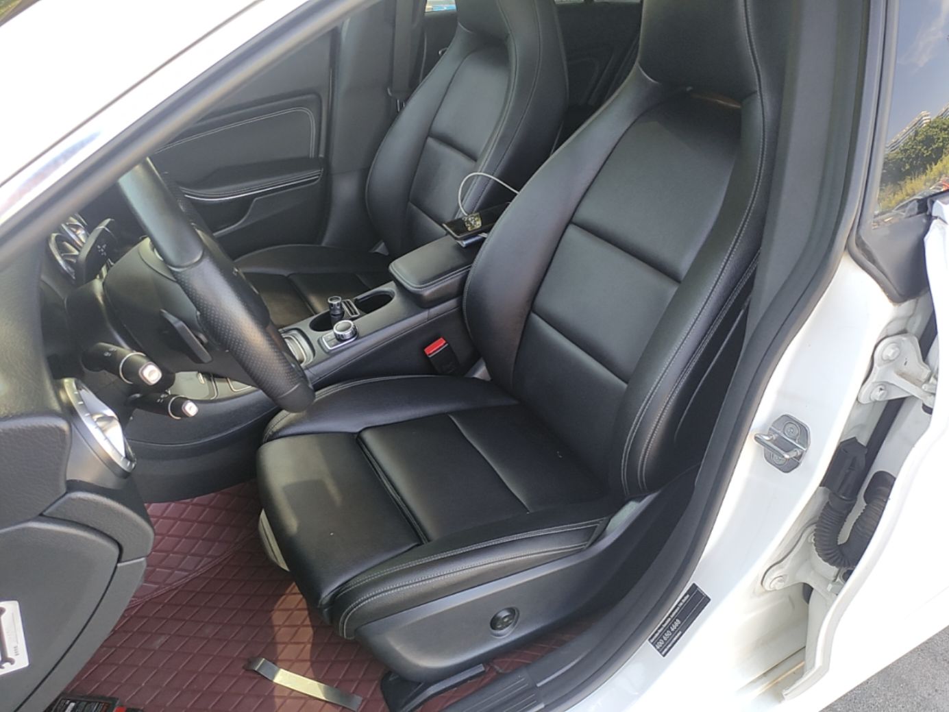 Interior delantero