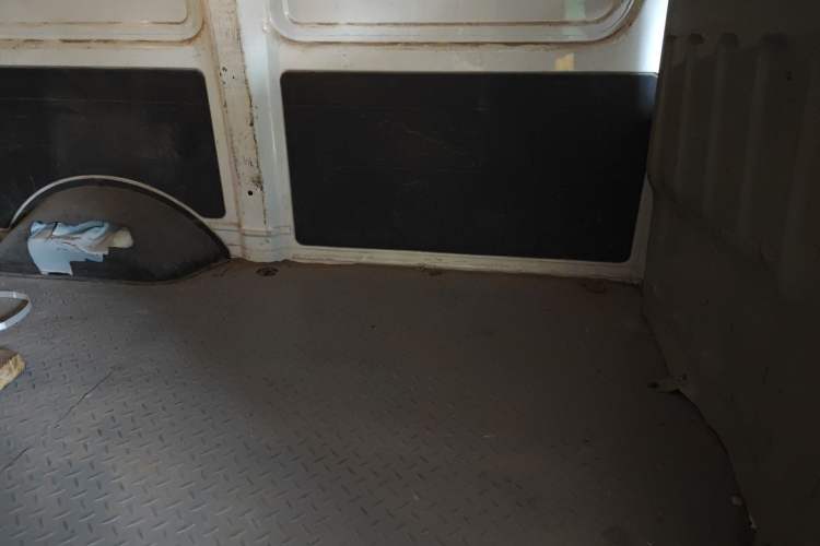 Used CHANGAN KAICHENG Ruixing M80 2019 1.5L Comfort Version 2-Seater Single-Steaming Air-Conditioned China VI Standard Flat Roof Side-Hinged Doors – DAM15KR Left Rear Seat