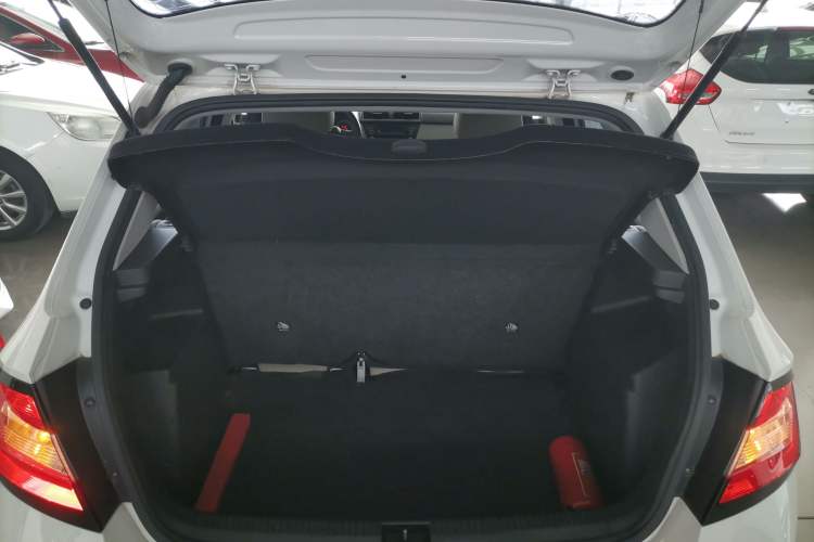 Used Skoda Fabia 2015 1.4L Automatic Front-Drive Model
