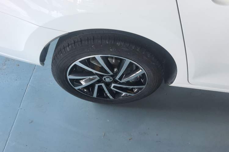 Used Skoda Rapid 2020 1.5L Automatic Comfort Edition
