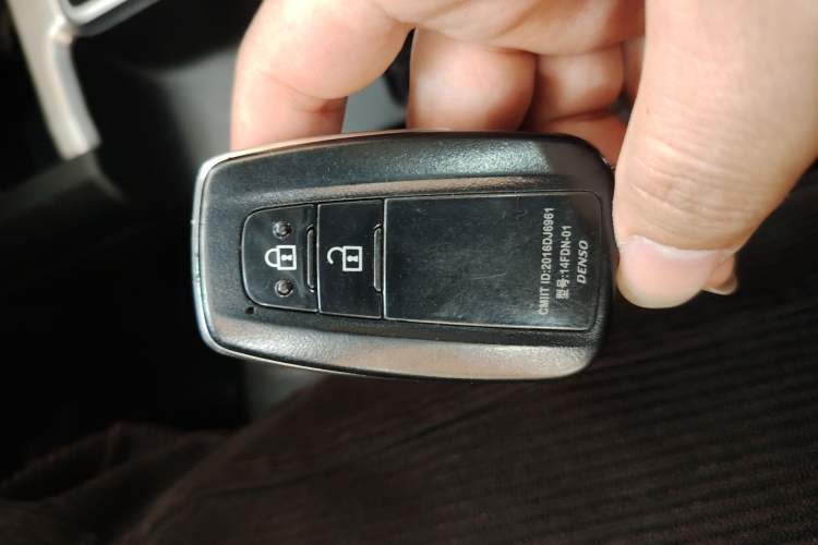 Used Toyota Prado 2018 3.5L Automatic TX-L with Rear-Mounted Spare Tire