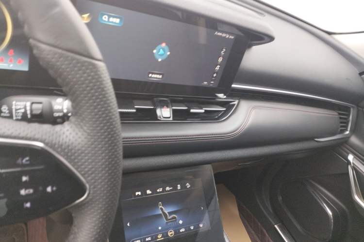 Used Bestune T99 2020 20TD Automatic Premium Edition Audio And AC Panel