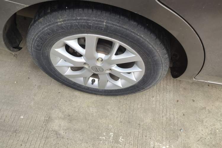 Used Nissan Sunny 2014 1.5XL Manual Deluxe Edition Exterior 5