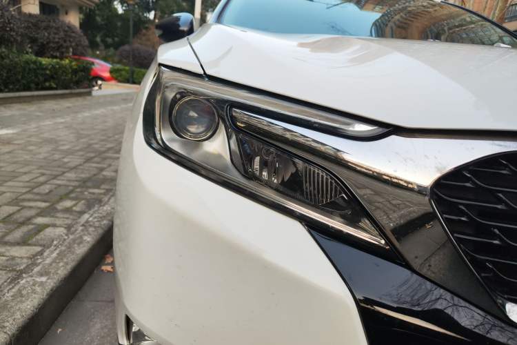 Used DS 6 2016 1.6T Luxury Edition THP160