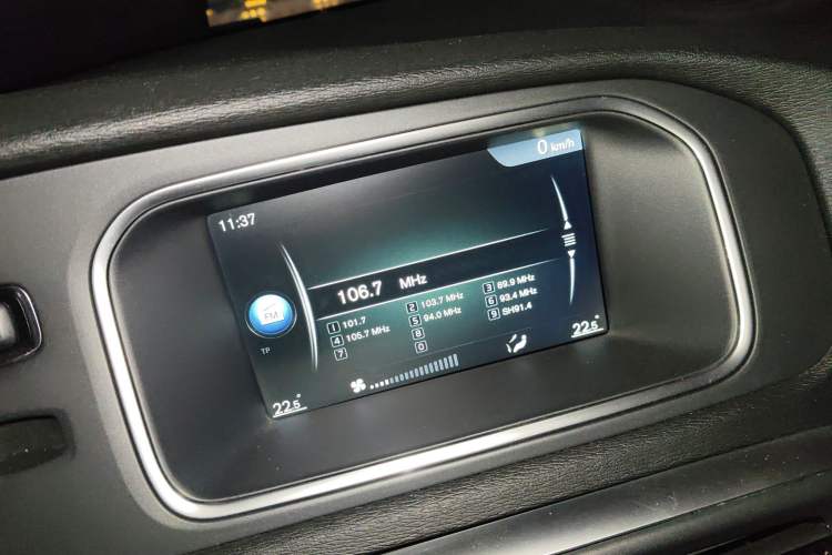 Used Volvo V40 2016 T3 Zhiyi Edition Audio And AC Panel