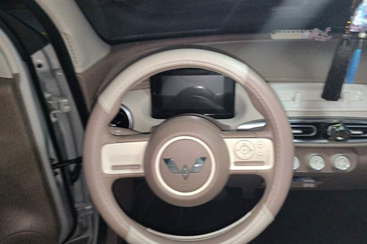 Used Wuling Hongguang MINIEV 2025 Four-Door Version Advanced Edition