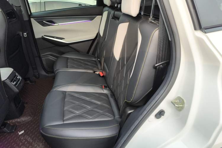 Used Changan CS75 PLUS iDD 2023 ZhiDian iDD Smart Leading Model