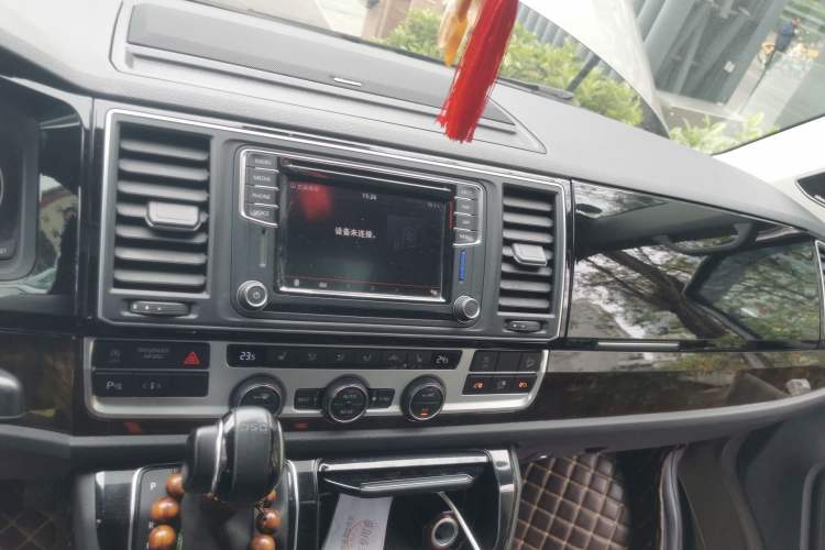 Used Volkswagen Multivan 