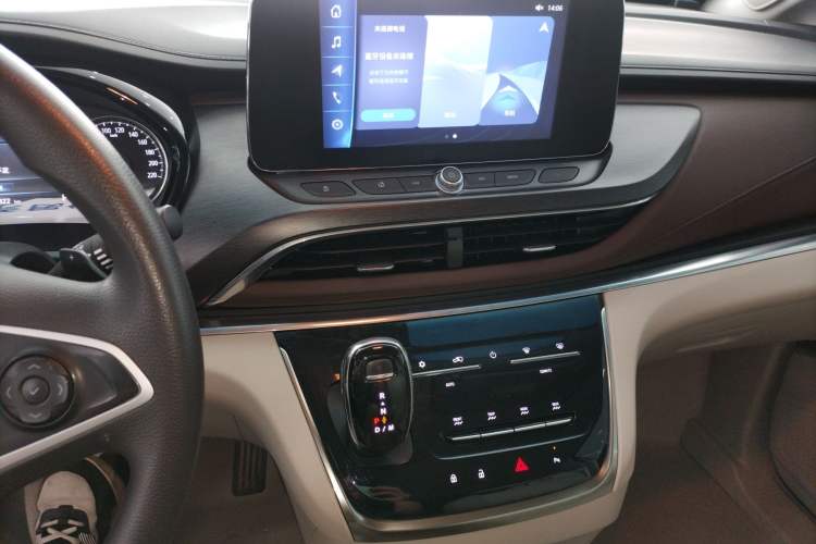 Used Buick GL8 2021 Land Cruiser Executive Class 652T Comfort Model
