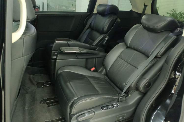 Used Honda Elysion 2016 2.4L Supreme Edition Left Rear Seat