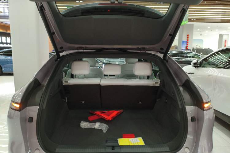 Used XPeng G6 2025 625 Long-Range Max Tech Edition
