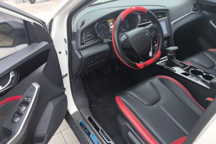 Used Venucia D60 2019 1.6L XL CVT Smart Connect Elite Edition