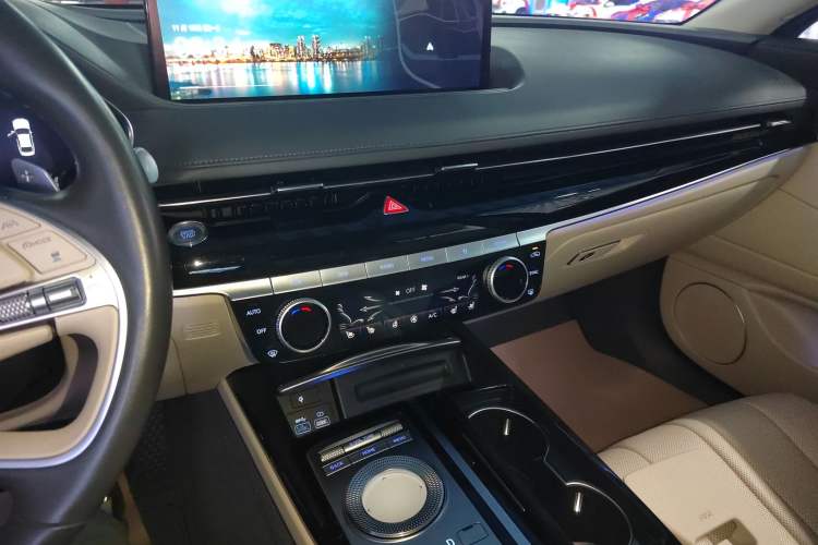 Used Genesis G80 2021 2.5T Rear-Drive Luxury Edition