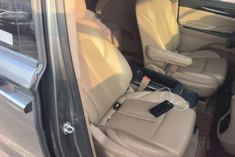 Used Buick GL8 2018 ES 28T Luxury Model China VI Standard
