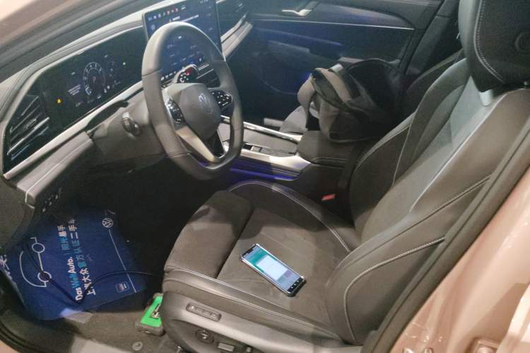 Used Volkswagen Passat 2025 Pro 380TSI Starry Dragon Luxury Edition
