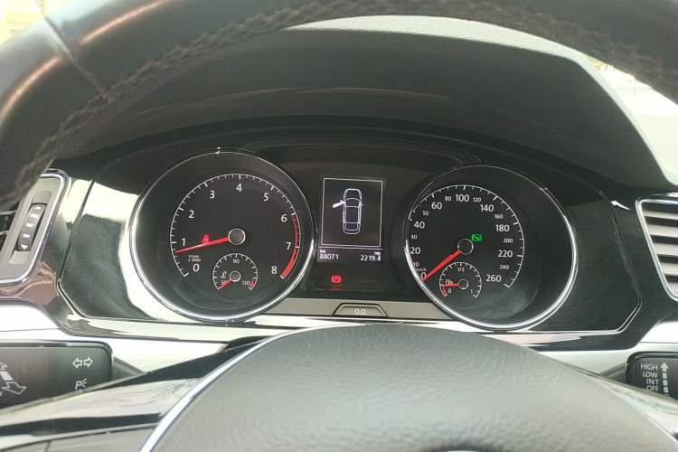 Used Volkswagen Lamando 2018 280TSI DSG Comfort Edition Instrument Cluster