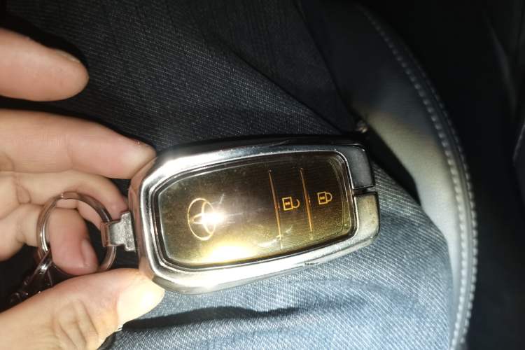 Used Toyota Harrier 2022 2.0L CVT Two-Wheel Drive Deluxe Edition Vehicle Key