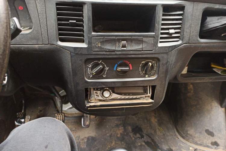 Used Wuling Zhiguang 2013 1.0L Practical Version