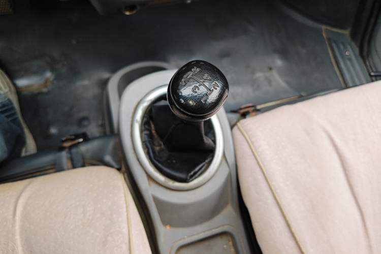 Used BAIC Weiwang 306 2011 1.3L Comfort version 7 seats Gear Lever