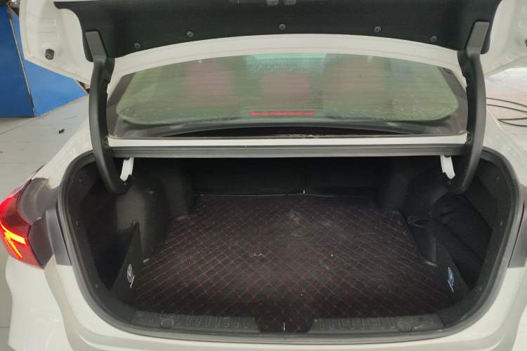 Used Changan Eado 2021 PLUS Blue Whale NE 1.4T GDI DCT Prestige Model
