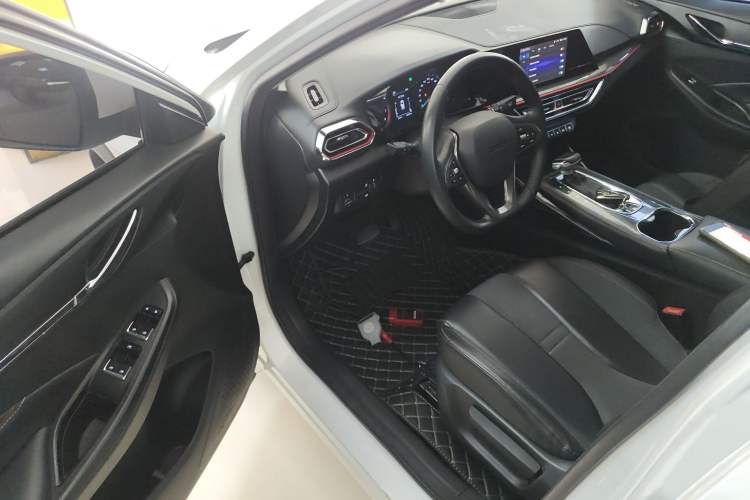 Used CHANGAN OSHAN X5 2021 1.6L CVT Comfort Model Driver Seat