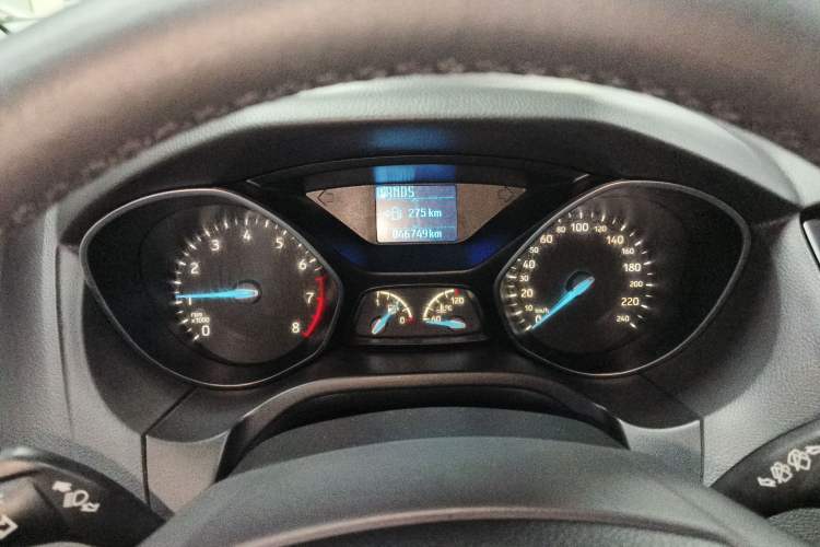 Used Ford Focus 2015 Hatchback 1.6L Automatic Fashion Edition