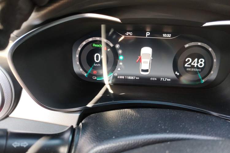 Used BAIC Beijing EU5 2018 R550 Smart Trend Edition
