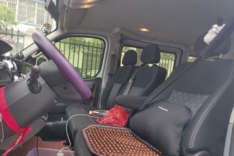 Used SAIC MAXUS Xintu V80 2025 PRO Aoyuntong 2.0T Automatic Long Wheelbase Ultra-Low Roof 6/7/8/9-Seater