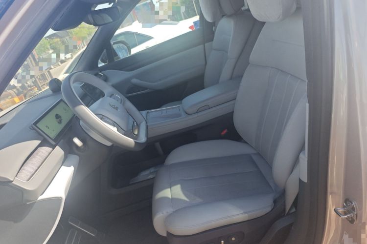 Used Nio ES8 2024 75 kWh Executive Edition
