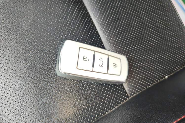 Used Zotye Domy X5 2015 1.5T CVT ZhiXian Model China IV Standard Vehicle Key