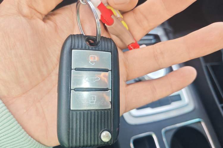 Used Roewe i6 New Energy 2017 45T Hybrid Connect & Smart Enjoyment Edition
