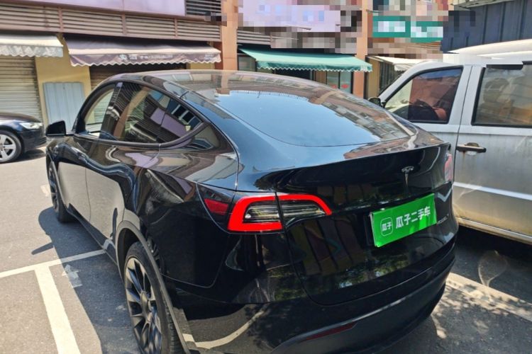 Used Tesla Model Y 2022 Long-Range All-Wheel-Drive Version
