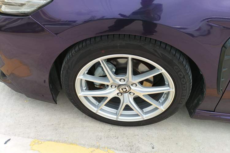 Used Toyota Camry 2019 2.0S FENGSHANG Version China VI Standard Left Front Wheel Hub