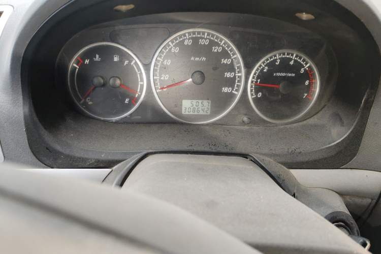 Used Foton Scenic 2011 2.0T Express Classic Long-Wheelbase Version 4D20
