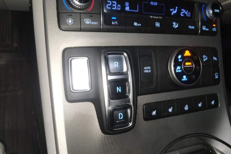 Used Hyundai Palisade 2021 3.5L Automatic 4x4 GLS
