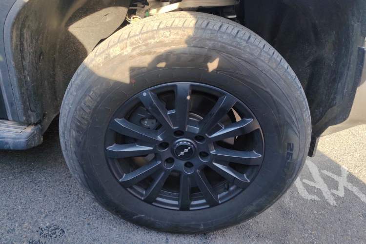 Used Formula Leopard 5 2023 Navigator Edition
